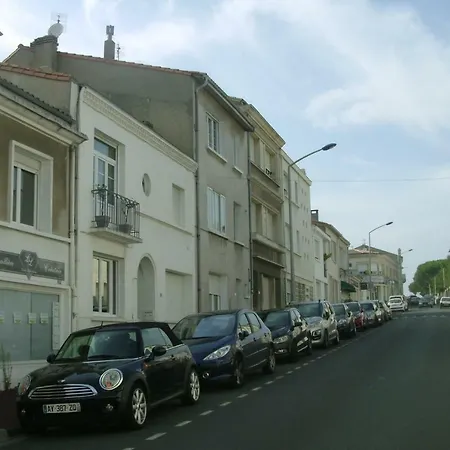 2 Ch Centre Ville Appartement *